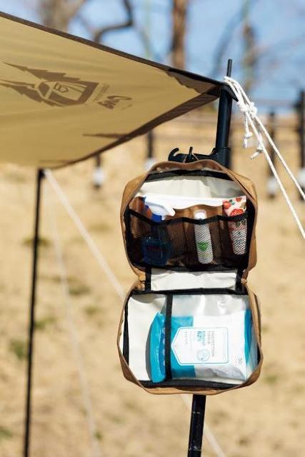 エルエルビーンL.L.Beanウォールポケットポシェット/Mart2022年春号付録 < ブランド エルエルビーンL.L.Beanウォールポケットポシェット/Mart2022年春号付録 < ブランドの