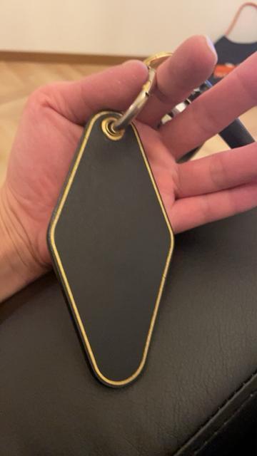 �o�����V�A�K�@�L�[�����O �� �u�����h�� 