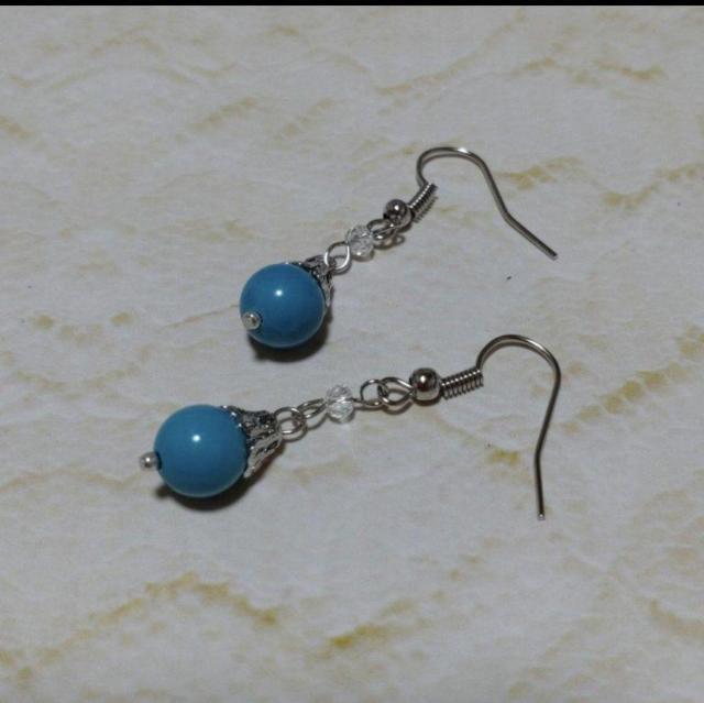 8ミリ練りターコイズビーズピアス < 女性アクセサリー/時計 8ミリ練りターコイズビーズピアス < 女性アクセサリー/時計の