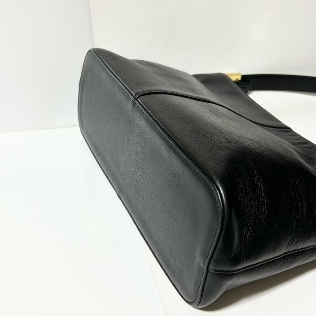 美品 BURBERRY バーバリー レザー ワンショルダーバッグ ハンドバッグ ブラック < ブランド 美品 BURBERRY バーバリー レザー ワンショルダーバッグ ハンドバッグ ブラック < ブランドの