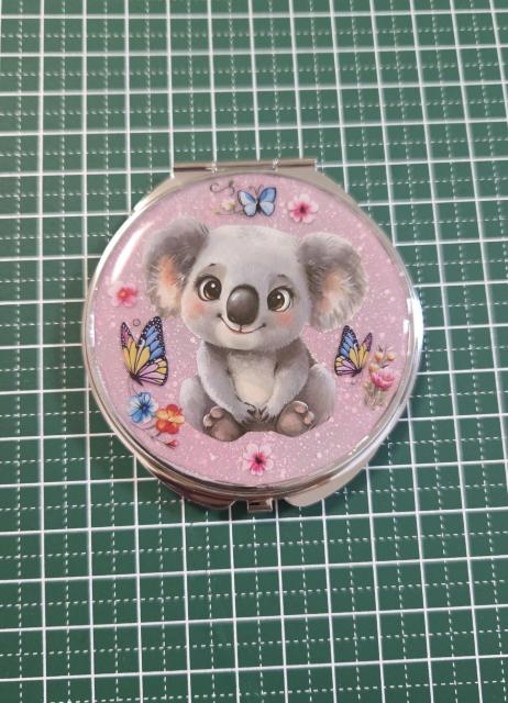 コアラ手鏡☆ハンドメイド かわいい手鏡 コアラ コアラグッズ コアラ手鏡 レジン手鏡 コアラアクセサリー < 女性ファッション コアラ手鏡☆ハンドメイド かわいい手鏡 コアラ コアラグッズ コアラ手鏡 レジン手鏡 コアラアクセサリー < 女性ファッションの