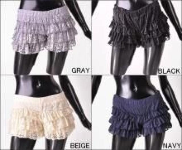 《New》姫マストアイテム★レース3段フリル*ペチパン<ブラックM> < 女性ファッション  《New》姫マストアイテム★レース3段フリル*ペチパン<ブラックM> < 女性ファッションの