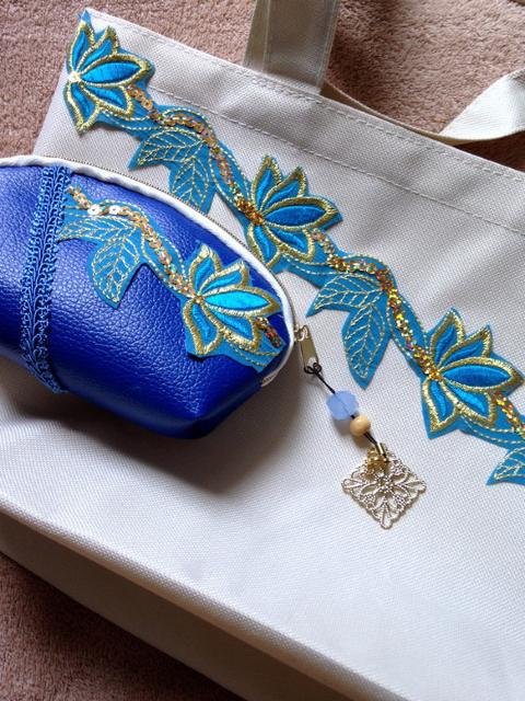 ブルー お花 スパンコールレース◆マルチポーチトートバッグ < 女性ファッション  ブルー お花 スパンコールレース◆マルチポーチトートバッグ < 女性ファッションの