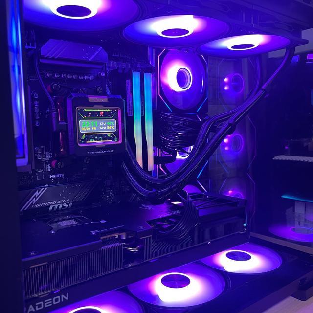 yVifXNgbvPCzRyzen7 7800X3D RT9070XT 32GB SSD1TB 850W