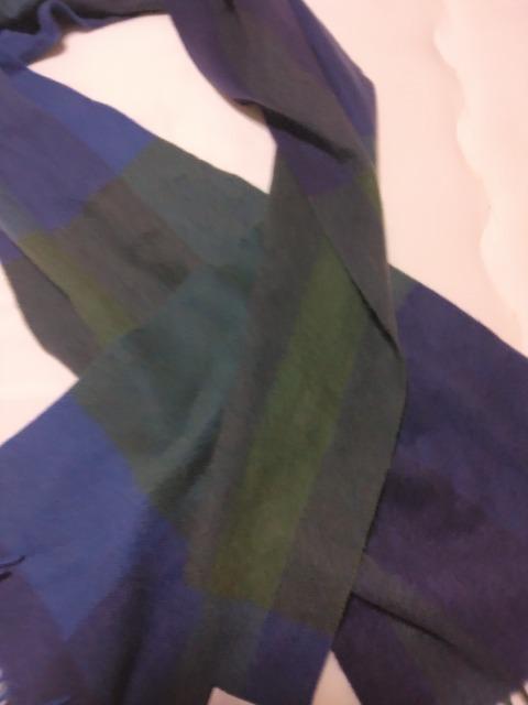 新品LANVIN en  Bleuカシミヤ100素敵なマフラー < ブランド  新品LANVIN en  Bleuカシミヤ100素敵なマフラー < ブランドの