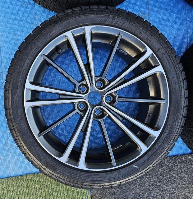 トヨタ 86 純正/スバル BRZ 純正 17インチホイール7J  ET48 pcd100 5穴スタッドレスタイヤ付き4本セット < 自動車/バイク トヨタ 86 純正/スバル BRZ 純正 17インチホイール7J  ET48 pcd100 5穴スタッドレスタイヤ付き4本セット < 自動車/バイク