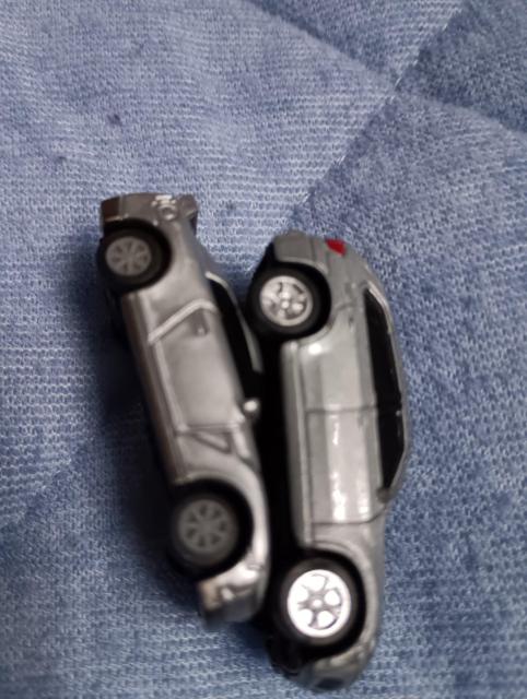銀色ミニカー2台セット < ホビー  銀色ミニカー2台セット < ホビーの