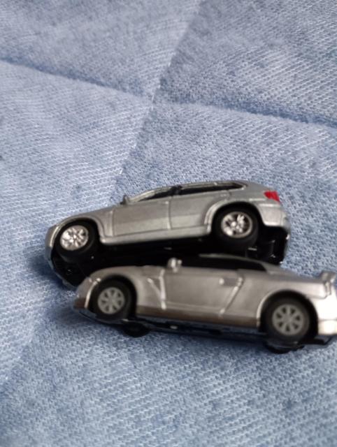 銀色ミニカー2台セット < ホビー  銀色ミニカー2台セット < ホビーの