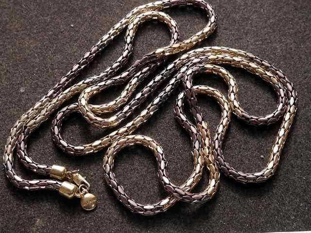 新品 ALFANI アンティーク調スタイリッシュロングネックレス < 女性アクセサリー/時計  新品 ALFANI アンティーク調スタイリッシュロングネックレス < 女性アクセサリー/時計の