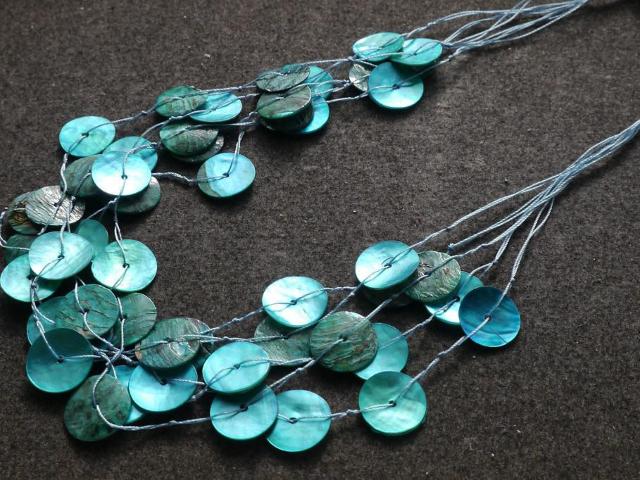 新品 claire's アンティーク調シェルネックレス < ブランド  新品 claire's アンティーク調シェルネックレス < ブランドの