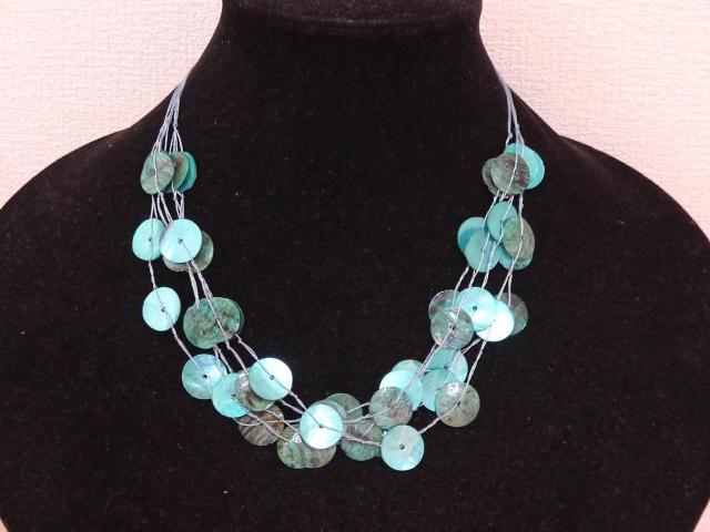 新品 claire's アンティーク調シェルネックレス < ブランド  新品 claire's アンティーク調シェルネックレス < ブランドの