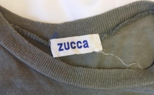 ZUCCA カーキー ダークオリーブグリーン ジャストフィットTシャツ 難有り < ブランド  ZUCCA カーキー ダークオリーブグリーン ジャストフィットTシャツ 難有り < ブランドの