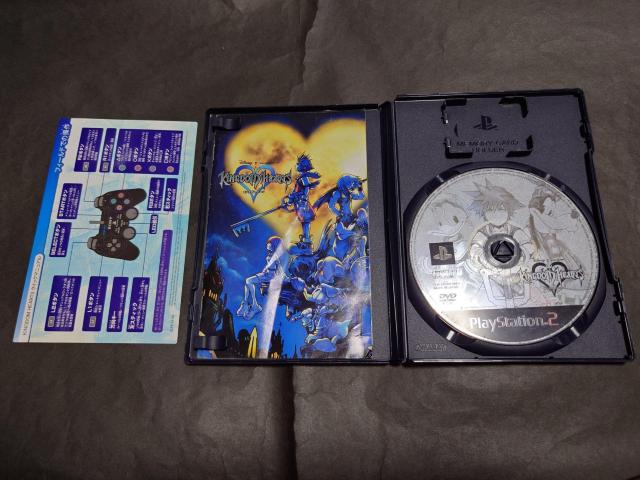 PS2 キングダムハーツ / KINGDOM HEARTS クイックマニュアル付き < ゲーム本体/ソフト  PS2 キングダムハーツ / KINGDOM HEARTS クイックマニュアル付き < ゲーム本体/ソフトの