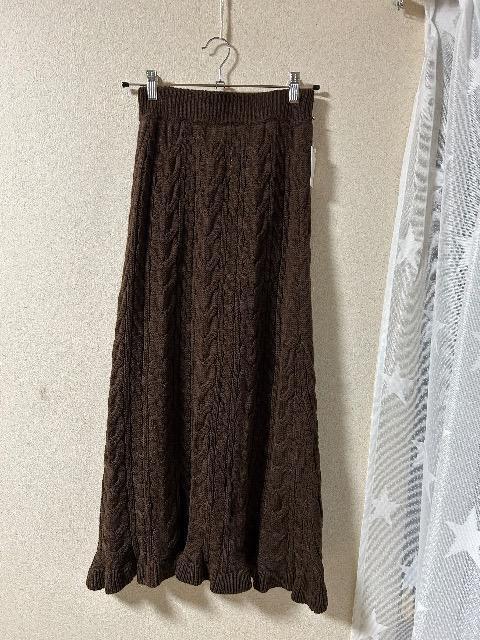 新品タグ付きas know as★サンプルケーブル編み裏地付きニットスカート < ブランド 新品タグ付きas know as★サンプルケーブル編み裏地付きニットスカート < ブランドの