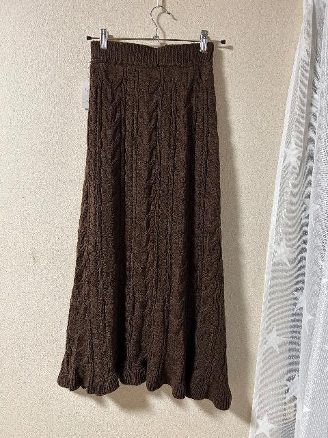 新品タグ付きas know as★サンプルケーブル編み裏地付きニットスカート < ブランド 新品タグ付きas know as★サンプルケーブル編み裏地付きニットスカート < ブランドの