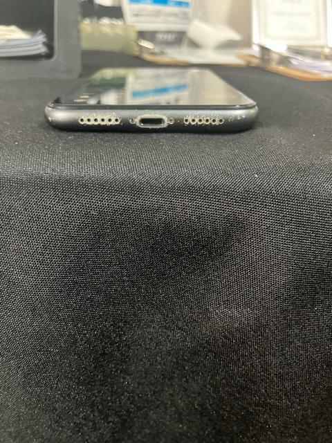 iPhone11 �� �Ɠd/AV�� 