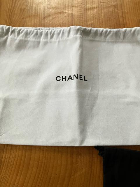 CHANEL シャネル 巾着 ポーチ 2点セット ホワイト ブラック ノベルティ < ブランド CHANEL シャネル 巾着 ポーチ 2点セット ホワイト ブラック ノベルティ < ブランドの