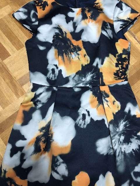 新品タグ付き アナイ ぼかしフラワー プリントワンピース38 < ブランド  新品タグ付き アナイ ぼかしフラワー プリントワンピース38 < ブランドの