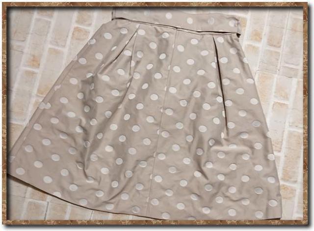 クイーンズコート ベルト付き水玉スカート < ブランド クイーンズコート ベルト付き水玉スカート < ブランドの