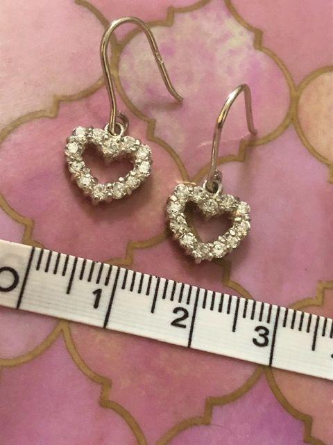 【最終売切り】SV925☆パヴェハートのピアス♪ < 女性アクセサリー/時計  【最終売切り】SV925☆パヴェハートのピアス♪ < 女性アクセサリー/時計の
