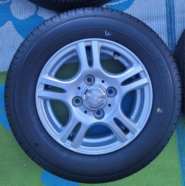 Weds JOKERアルミホイール12インチ4J pcd 100 タイヤ付き4本セットヨコハマ DNA ECOS ES300 < 自動車/バイク Weds JOKERアルミホイール12インチ4J pcd 100 タイヤ付き4本セットヨコハマ DNA ECOS ES300 < 自動車/バイク