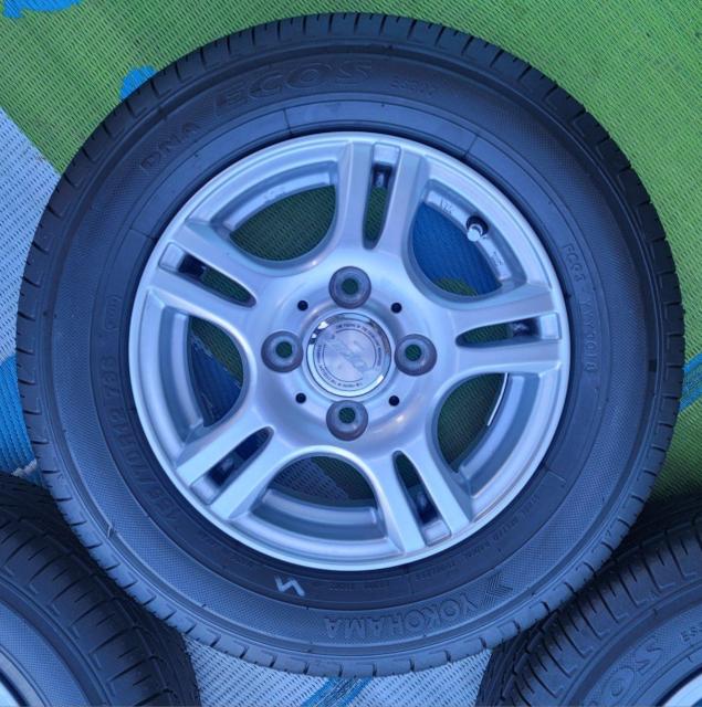 Weds JOKERアルミホイール12インチ4J pcd 100 タイヤ付き4本セットヨコハマ DNA ECOS ES300 < 自動車/バイク Weds JOKERアルミホイール12インチ4J pcd 100 タイヤ付き4本セットヨコハマ DNA ECOS ES300 < 自動車/バイク