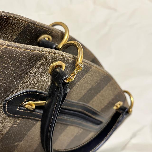 【訳あり】 san capri ヴィンテージ レザーバッグ 三層式 リペア跡あり < 女性ファッション 【訳あり】 san capri ヴィンテージ レザーバッグ 三層式 リペア跡あり < 女性ファッションの