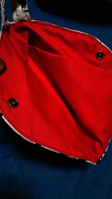 ☆モノトーンラメ入り薔薇柄マスクケース☆新品仮置きケース < 女性ファッション  ☆モノトーンラメ入り薔薇柄マスクケース☆新品仮置きケース < 女性ファッションの