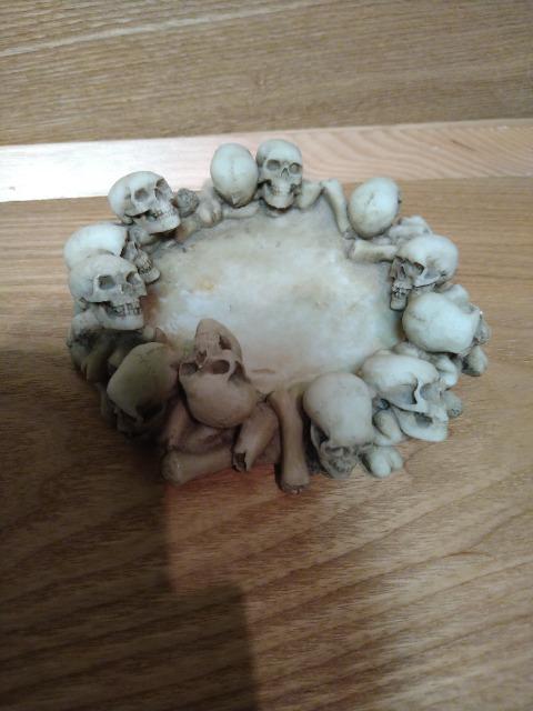 中古(未使用)ドクロ骸骨スカル灰皿 陶器製 < インテリア/ライフ  中古(未使用)ドクロ骸骨スカル灰皿 陶器製 < インテリア/ライフの