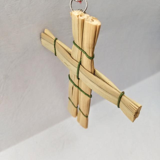 本いぐさ製品 プチ ワラ人形 ストラップ ストレス開放 念願成就 招福 < おもちゃ  本いぐさ製品 プチ ワラ人形 ストラップ ストレス開放 念願成就 招福 < おもちゃの