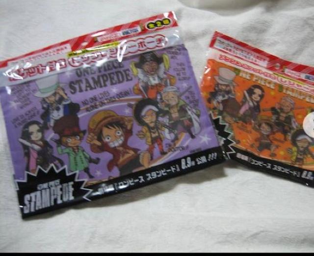 ワンピース スタンピード ポケット付き゛レジャーポーチ 2種セット コカ・コーラ < アニメ/コミック/キャラクター  ワンピース スタンピード ポケット付き゛レジャーポーチ 2種セット コカ・コーラ  < アニメ/コミック/キャラクターの