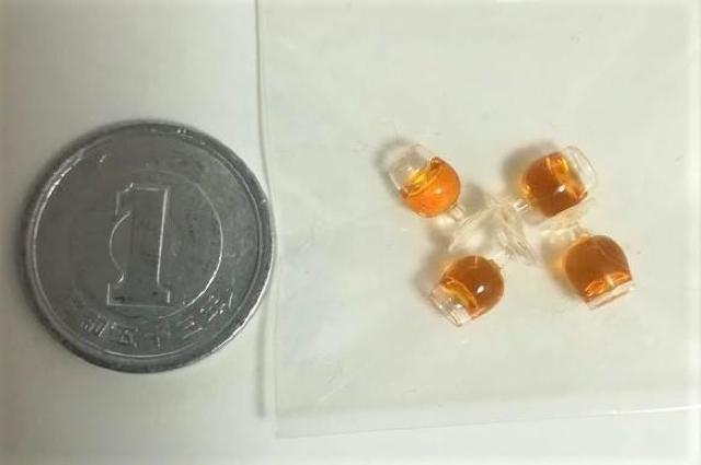 ミニチュア★ミニグラス4個セット★お揃いのウイスキー有り★ドールハウス★ < おもちゃ  ミニチュア★ミニグラス4個セット★お揃いのウイスキー有り★ドールハウス★ < おもちゃの