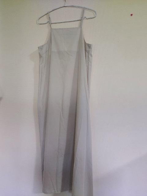 LOWRYS FARMキャミソールワンピースベージュ / FREE < ブランド LOWRYS FARMキャミソールワンピースベージュ / FREE < ブランドの