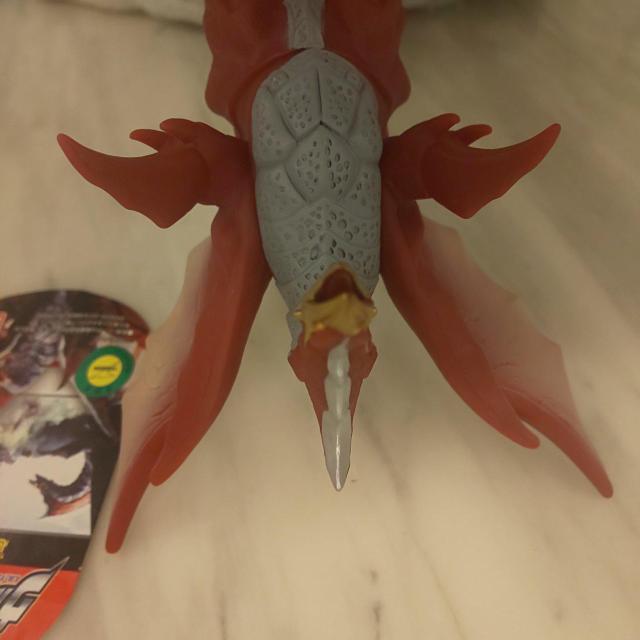 ウルトラ怪獣500 メルバ ライブサイン付 < ホビー  ウルトラ怪獣500 メルバ ライブサイン付 < ホビーの