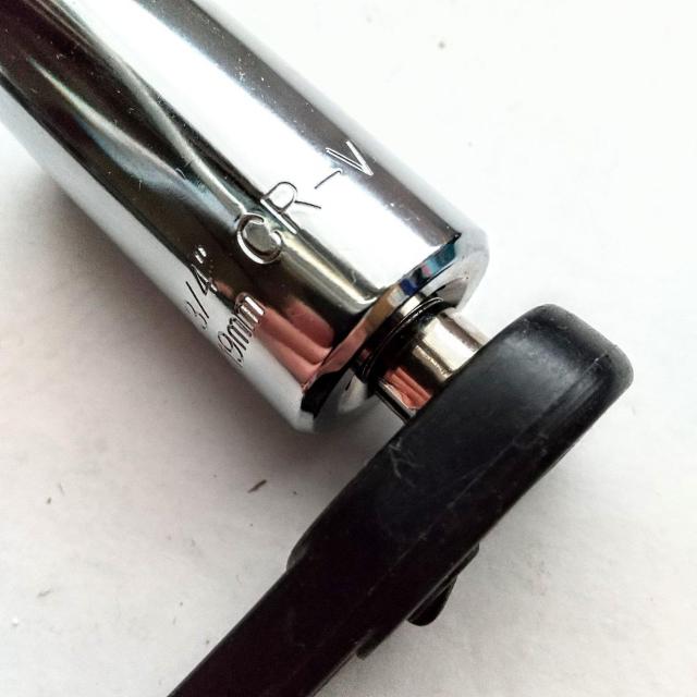 フリーソケット 自在ソケット 7ミリー19ミリ ソケット アダプターのみ (ラチェットレンチ用) 9.5(3/8)差し込み < 自動車/バイク フリーソケット 自在ソケット 7ミリー19ミリ ソケット アダプターのみ (ラチェットレンチ用) 9.5(3/8)差し込み < 自動車/バイク