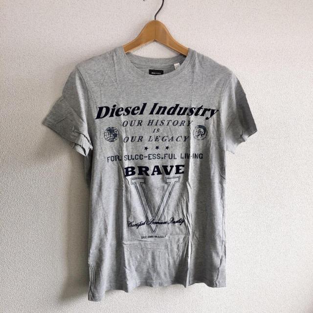 ◆DIESEL/ディーゼル◆ロゴプリントTシャツ★メンズMグレー♪美品*ハワイ購入 < ブランド ◆DIESEL/ディーゼル◆ロゴプリントTシャツ★メンズMグレー♪美品*ハワイ購入 < ブランドの