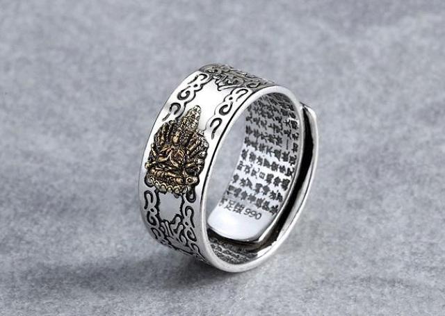 ★新品八大守護神 八尊仏 阿弥陀如来 指輪 リング シルバー 収納袋&磨きクロス付 < 男性アクセサリー/時計 ★新品八大守護神 八尊仏 阿弥陀如来 指輪 リング シルバー 収納袋&磨きクロス付 < 男性アクセサリー/時計の