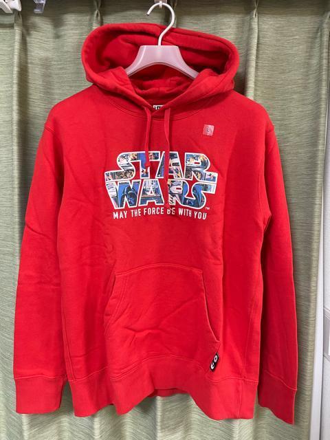 ���j�N���@UNIQLO �X�^�[�E�E�H�[�Y�@STAR wars �p�[�J�[�@�ԁ@���b�h�@�T�C�YL ���g�p�i�@ �X�E�F�b�g �t�[�f�B�[  �� �u�����h�� 