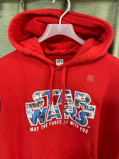 ���j�N���@UNIQLO �X�^�[�E�E�H�[�Y�@STAR wars �p�[�J�[�@�ԁ@���b�h�@�T�C�YL ���g�p�i�@ �X�E�F�b�g �t�[�f�B�[ �� �u�����h�� 