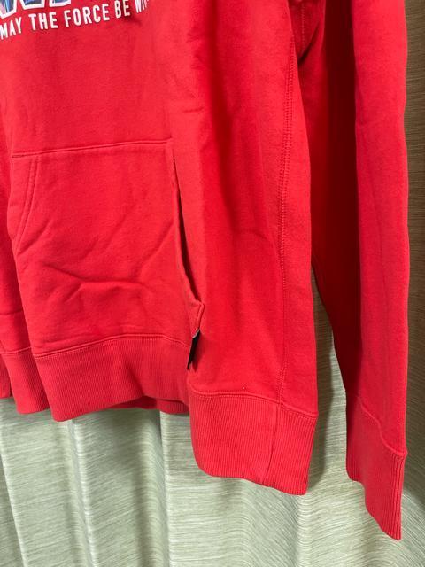 ���j�N���@UNIQLO �X�^�[�E�E�H�[�Y�@STAR wars �p�[�J�[�@�ԁ@���b�h�@�T�C�YL ���g�p�i�@ �X�E�F�b�g �t�[�f�B�[ �� �u�����h�� 