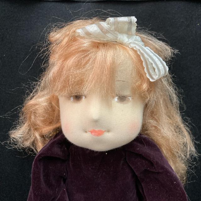 ビスクドール ダークパープルドレスの人形 ビスクドール 長さ約50cm < おもちゃ ビスクドール ダークパープルドレスの人形 ビスクドール 長さ約50cm < おもちゃの