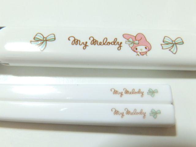 《New》マイメロディ★お弁当*エコの為…スプーン&箸&ケース.セット<名前シール付> < インテリア/ライフ 《New》マイメロディ★お弁当*エコの為…スプーン&箸&ケース.セット<名前シール付> < インテリア/ライフの