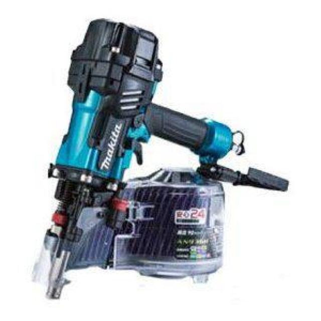 マキタ 90mm高圧釘打機 AN936HM 青 < ペット/手芸/園芸  マキタ 90mm高圧釘打機 AN936HM 青  < ペット/手芸/園芸の