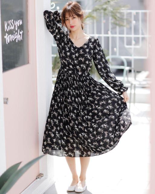 新品☆イング*花柄プリーツワンピ < ブランド  新品☆イング*花柄プリーツワンピ  < ブランドの