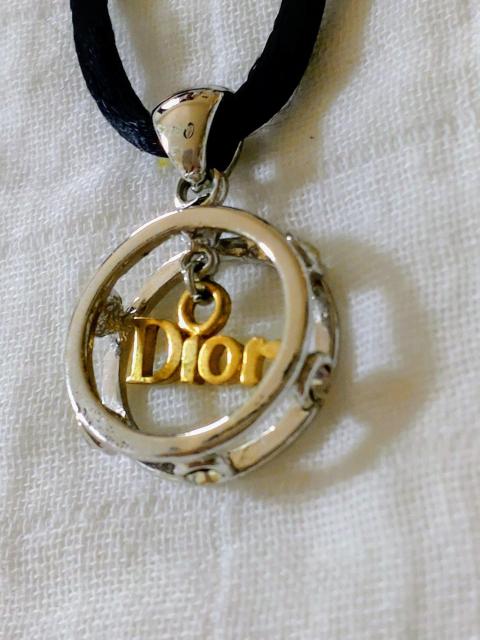 ŏI啝l@@A@izChristian Dior@`[J[@lbNX