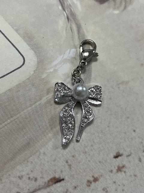 ハンドメイド マスクチャーム りぼん < 女性ファッション  ハンドメイド マスクチャーム りぼん  < 女性ファッションの