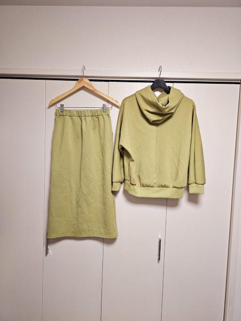 THE SHOP TK 若葉色 スウェット上下セットアップ L < ブランド  THE SHOP TK 若葉色 スウェット上下セットアップ L < ブランドの