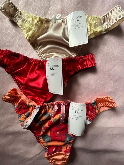 LLサイズ!3枚セット!光沢ツルツル素材!高貴品格!色とりどり!エレガント!Tバックショーツ!No.ラブリー < 女性ファッション LLサイズ!3枚セット!光沢ツルツル素材!高貴品格!色とりどり!エレガント!Tバックショーツ!No.ラブリー < 女性ファッションの