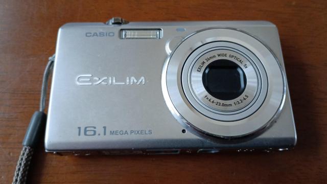 �J�V�I CASIO EXILIM EX-ZS12  ����  �f�W�J�� �� �Ɠd/AV�� 