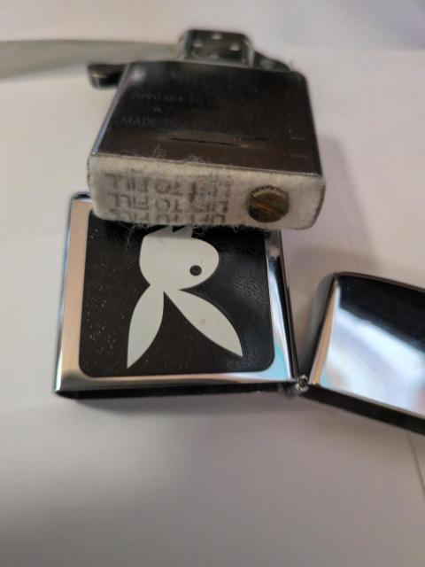 �v���C�{�[�C Playboy Zippo �W�b�|�[ ���C�^�[ �V���o�[ �u���b�N ���S���� 2005�N�� �� �u�����h�� 